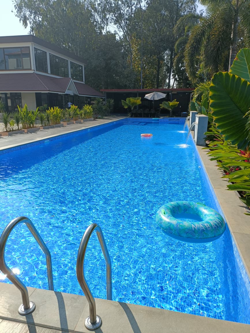 10 Common Mistakes Homeowners Make While Building a Swimming Pool (And How to Avoid Them)